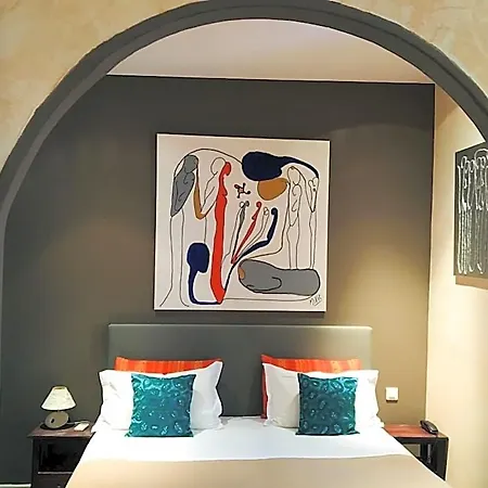 La Tour Hotel 3*