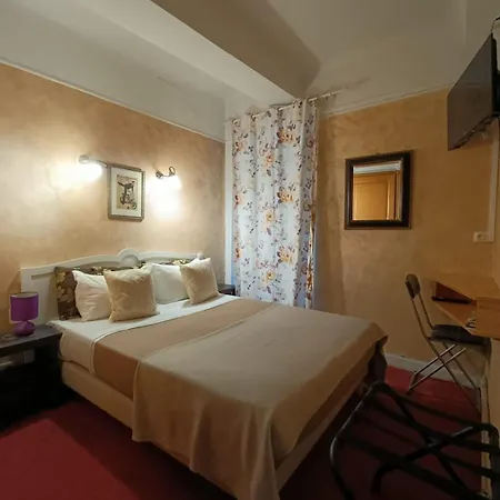 Szálloda La Tour 3*